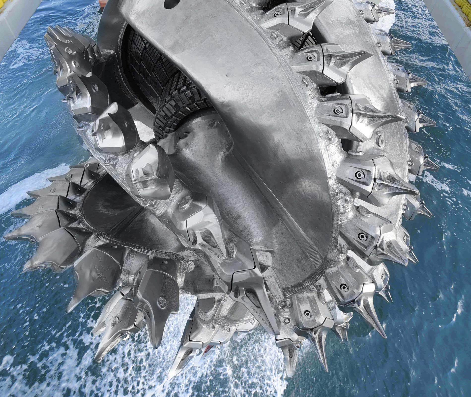 DREDGE_cutter-dredger_DMet_home_t DREDGE_cutter-dredger_DMet_home_t